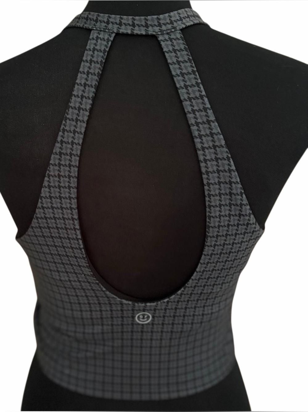 Gilly Hicks Recharge cinch houndstooth Racerback top size M. - Picture 6 of 9
